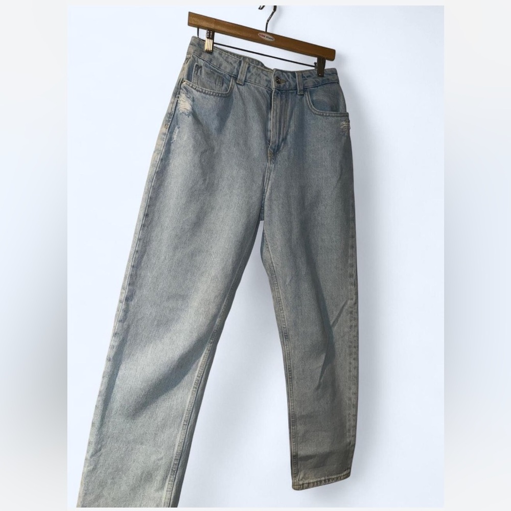 Zara High Rise Light Blue Jeans - Picture 2 of 5